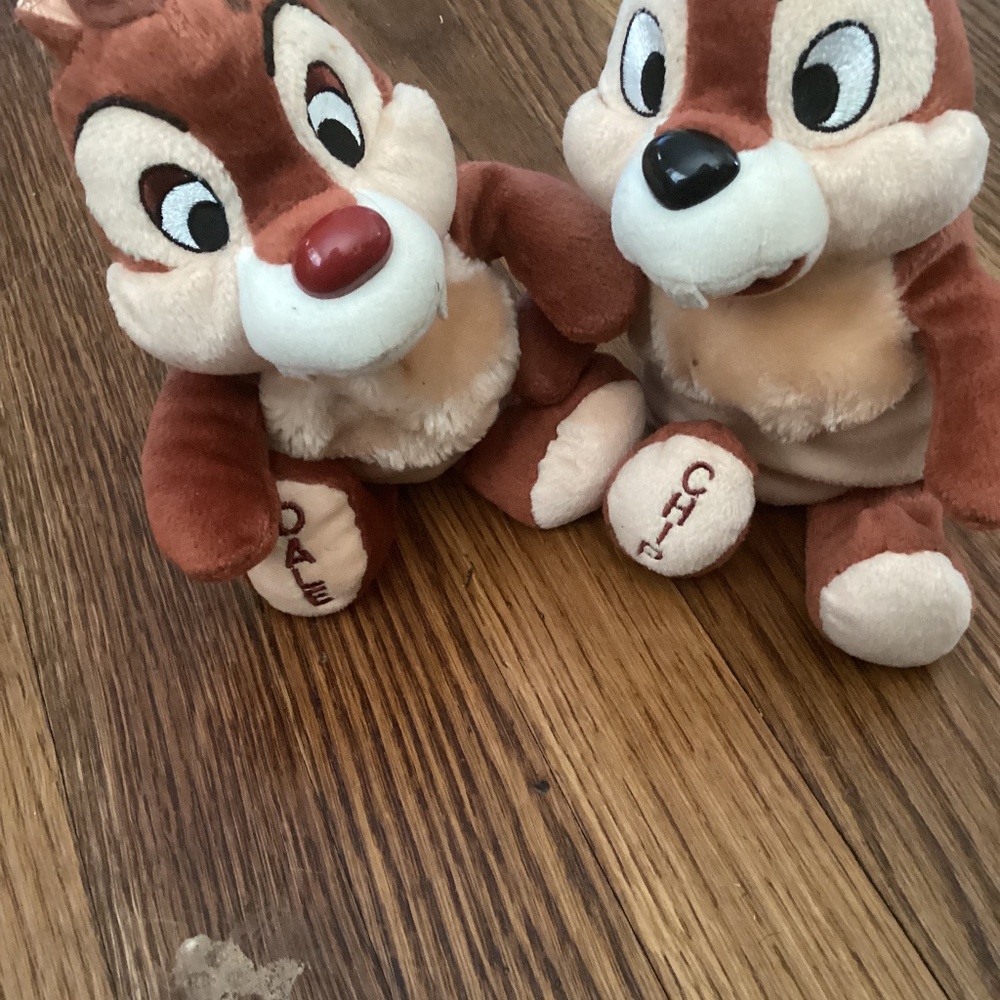 WDW chip n Dale stuffed animals About set